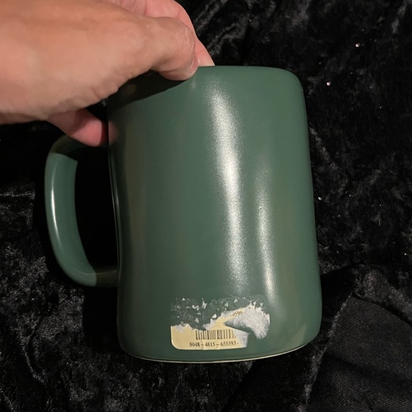 ⭐️BOGO FREE⭐️ NWT Rae Dunn Under the Mistletoe Mug - Picture 3 of 4
